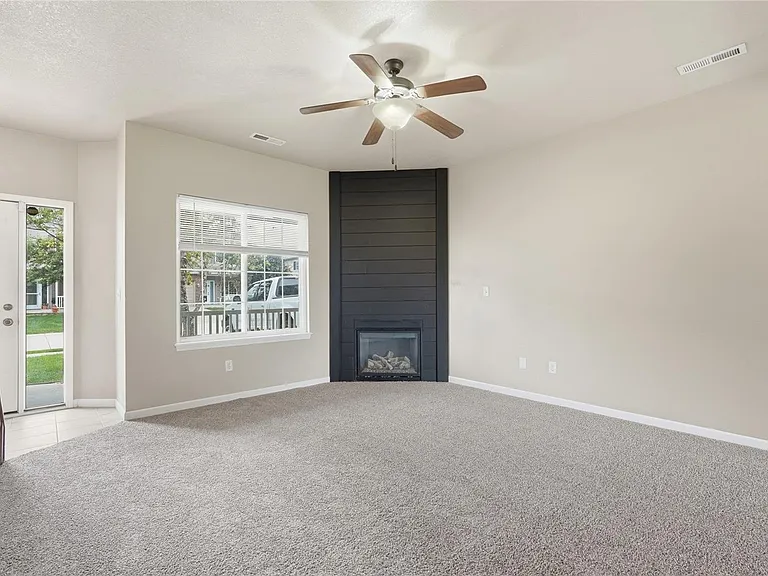1694 Burr Dr — Photo 6