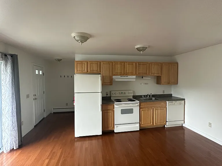 73 S Main St #3 — Photo 2