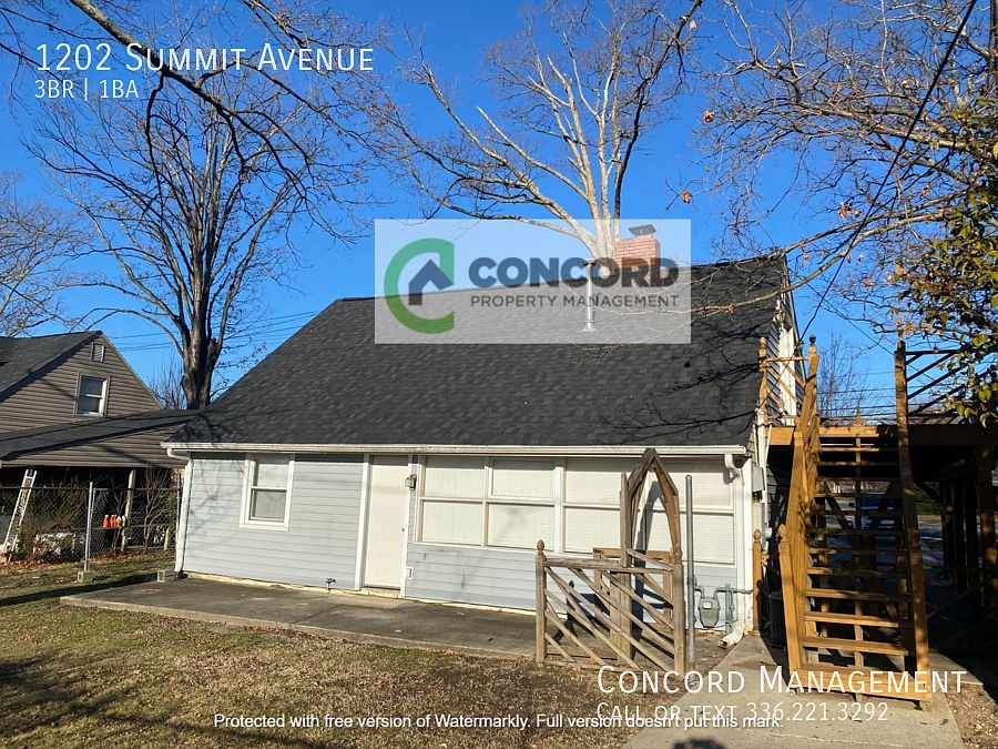 1st image of 1202 Summit Ave