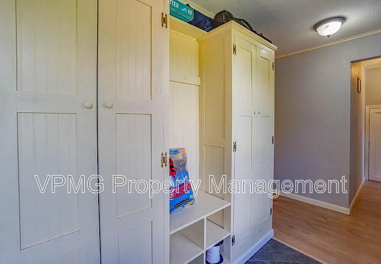 3956 Columbia Heights Rd — Photo 25