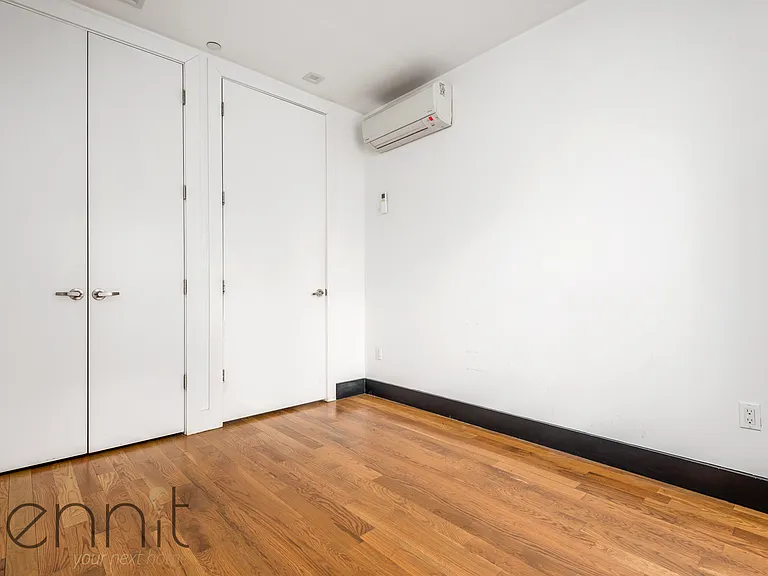 562 Park Pl #2B — Photo 24