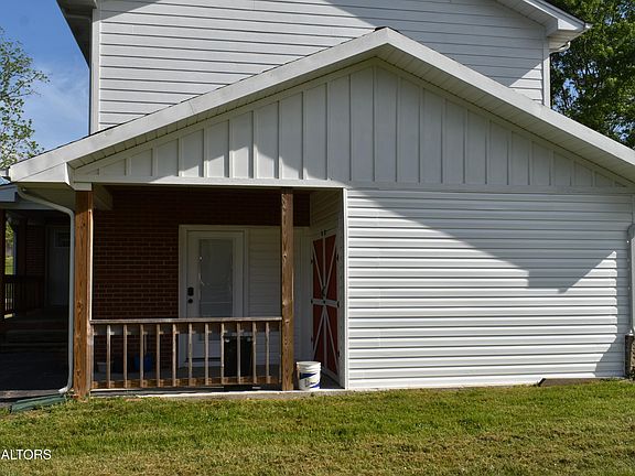 5th image of 573 Patterson Rd