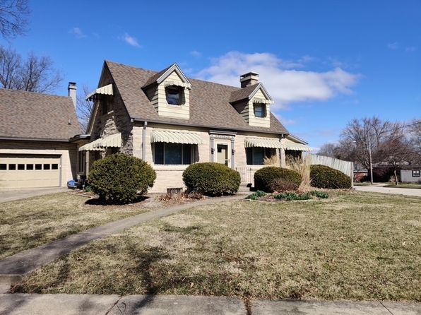902 W William St, Champaign, IL 61821