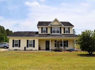 1345 Thoroughbred Rd, Woodbine, GA 31569