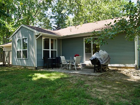 2nd image of 130 Heron Ct