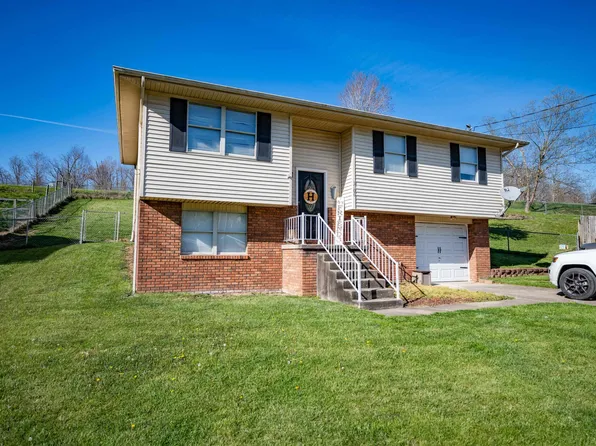 3106 Jorclay Dr, Kenova, WV 25530