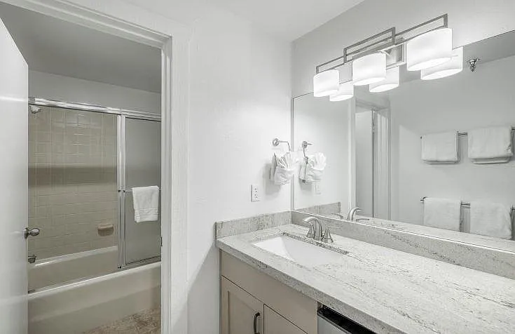 1385 Lowell Ave #303 — Photo 6
