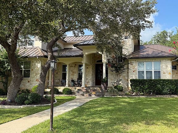 2nd image of 1622 Resaca Blvd