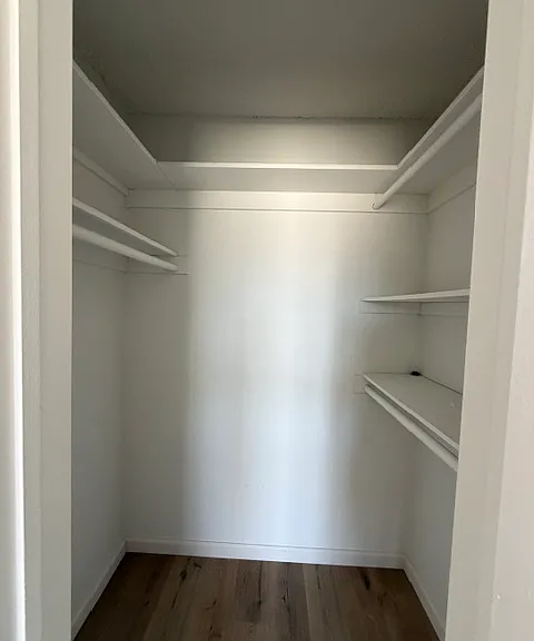 11906 Goshen Ave #8 — Photo 5