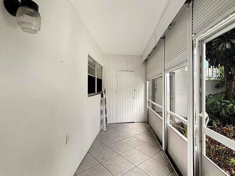 3154 Meridian Way S #6 — Photo 8