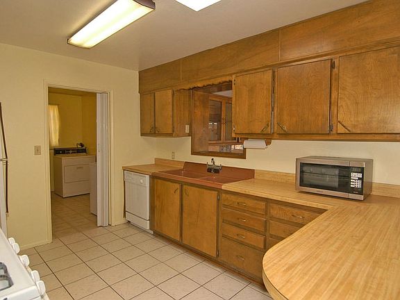 4th image of 1525 W Greenlee St