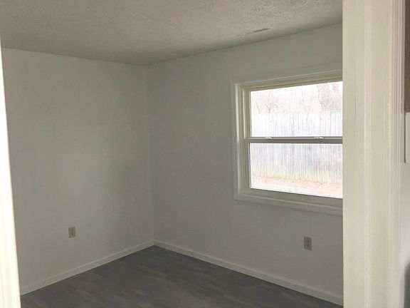 3rd image of 20 Montgomery St #5