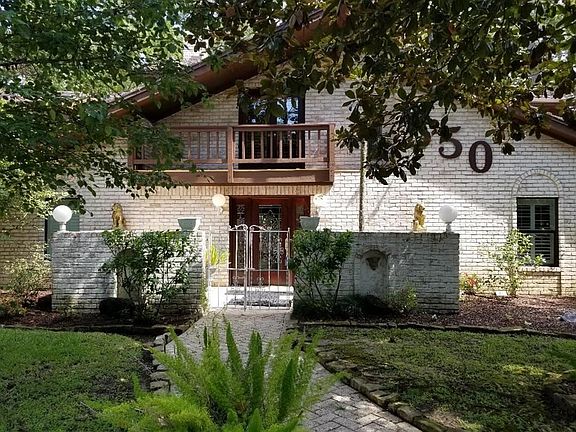 4th image of 550 Peachtree Park