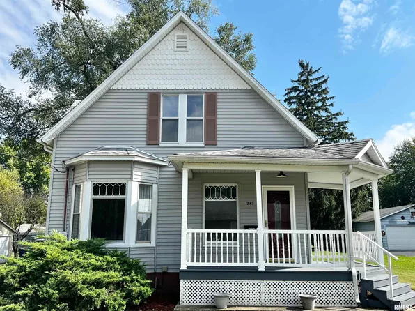 243 Madison St, Galesburg, IL 61401