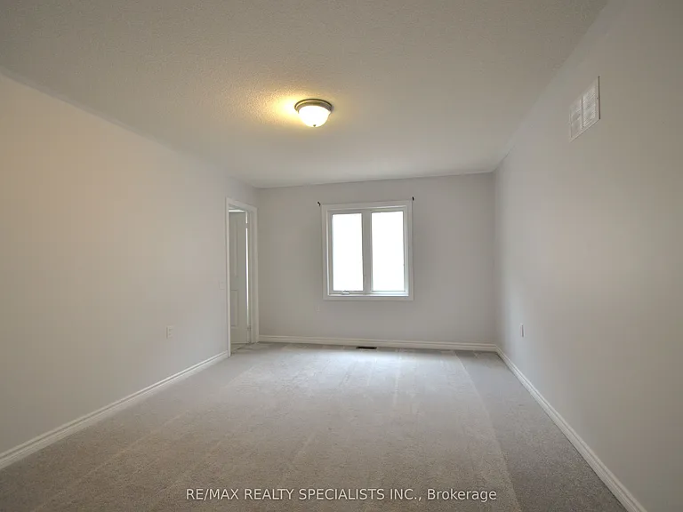 74 Dotchson Ave — Photo 34
