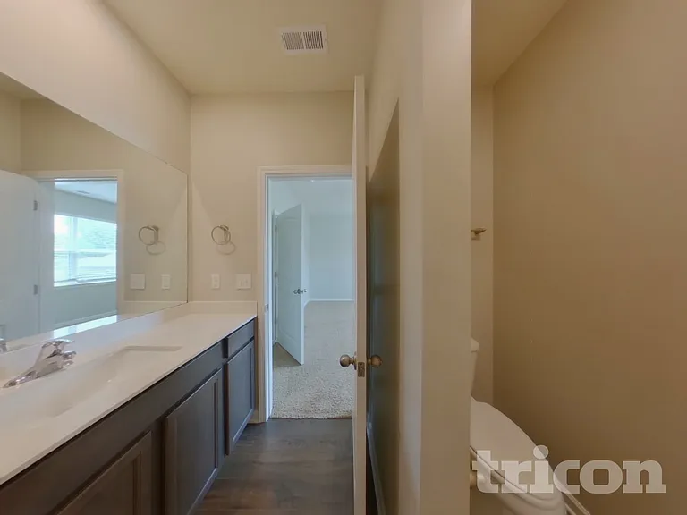 2818 Buzz St — Photo 9