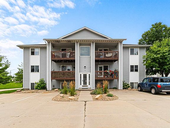 2nd image of 120 Shannon Dr Unit 4
