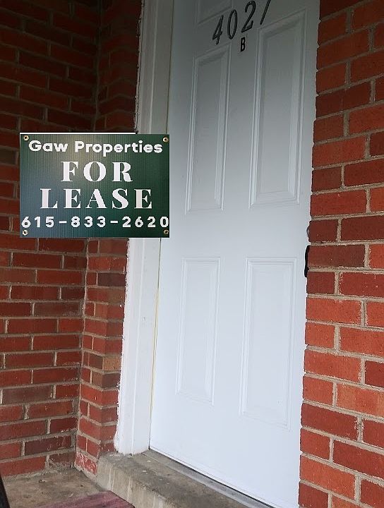 1st image of 4027 Westlawn Dr #B