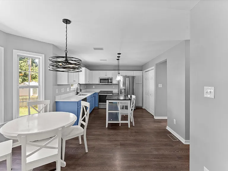 6912 Dartmouth Ave — Photo 11