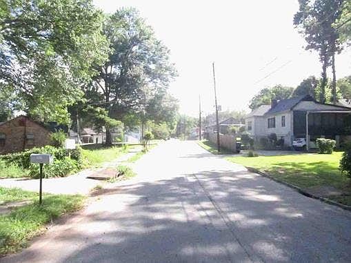 4th image of 1047 Peeples St SW