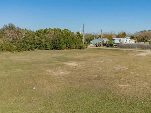 5th St Lot 37-43, Dickinson, TX 77539