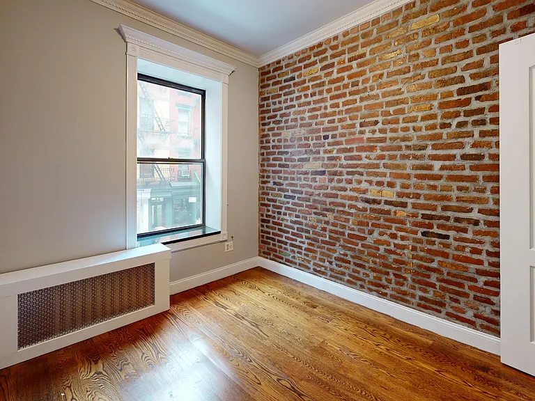 232 Elizabeth St #5B — Photo 9