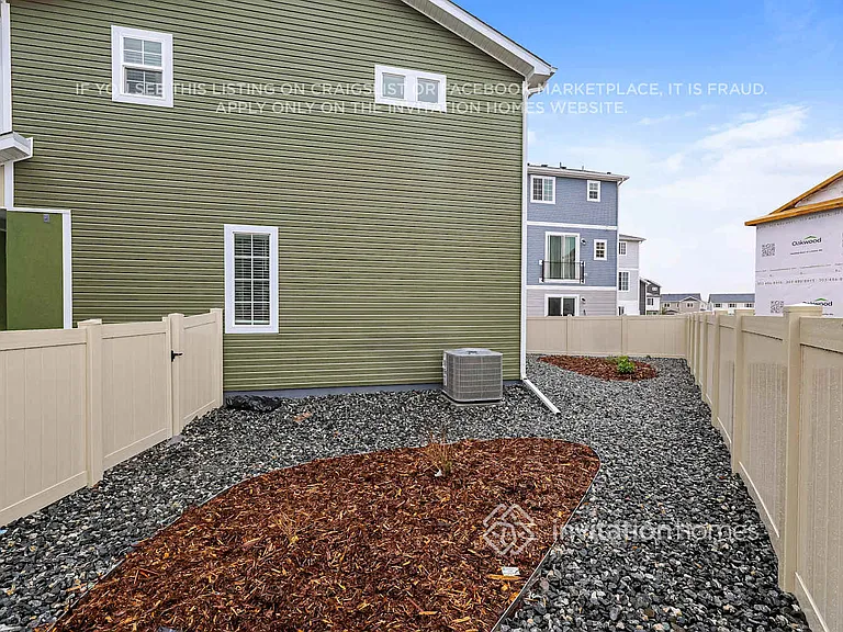 3377 Streamwood Dr — Photo 16