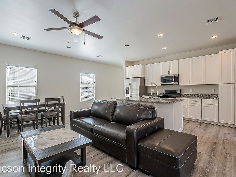 1st image of 832 E 7th St #10673144