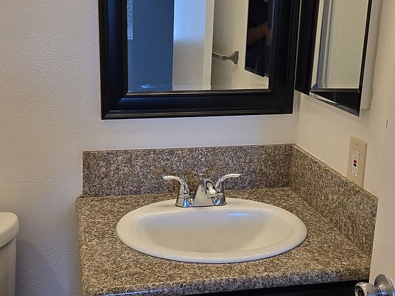 5th image of 5520 Fulcher Ave #208