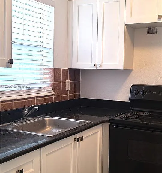 4251 NW 5th St #109 — Photo 10