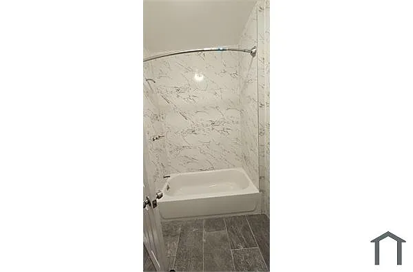 Building Photo - 4437 Park Ave #1