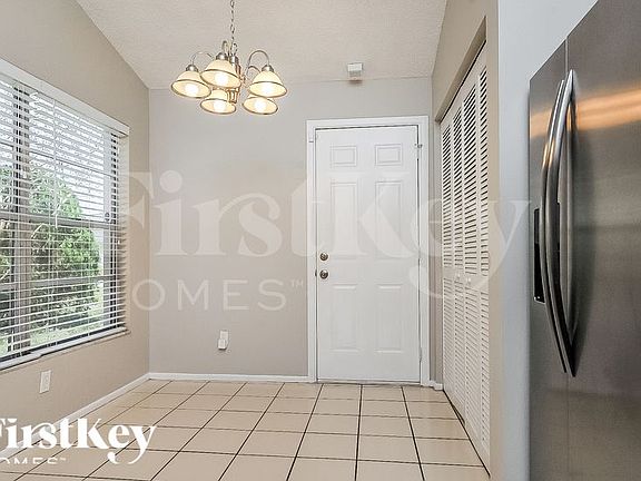 4th image of 1807 Greenwood Valley Dr