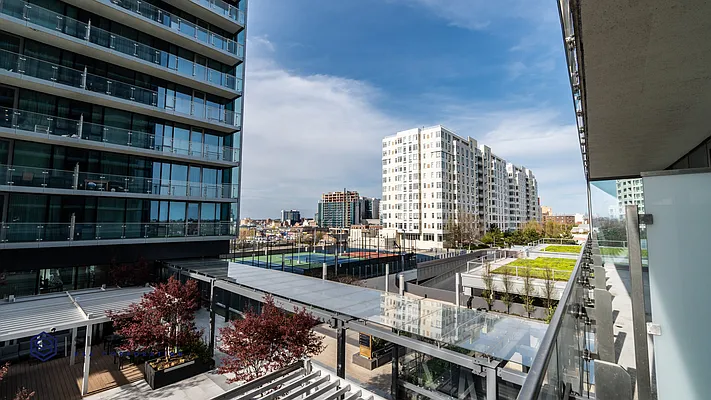 Rented by Silverstone Group USA Corp. | media 28