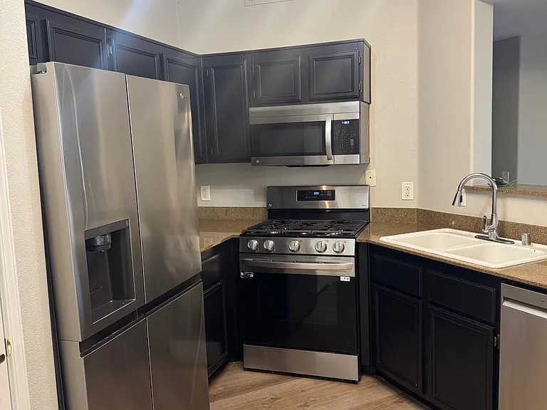 10001 Peace Way #1215 — Photo 6