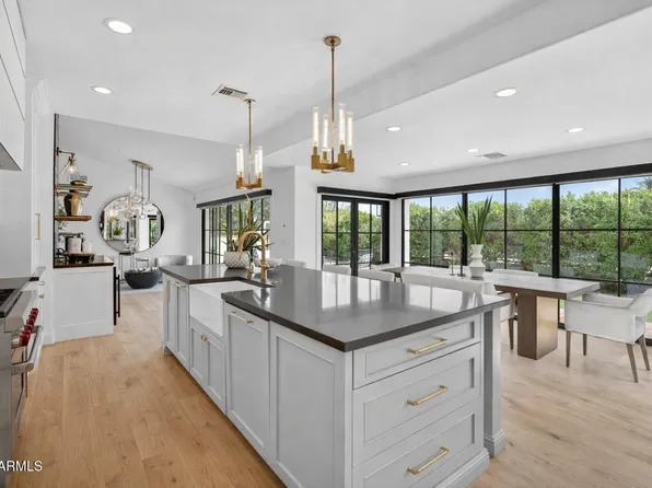 5525 E LINCOLN Drive #104, Paradise Valley, AZ 85253