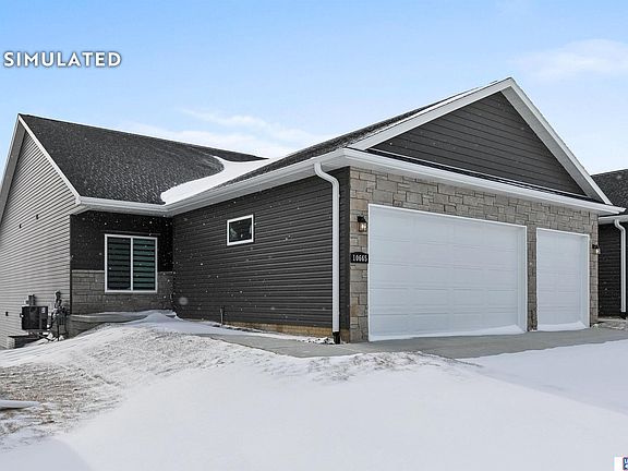 3rd image of 10711 Majestic Ln