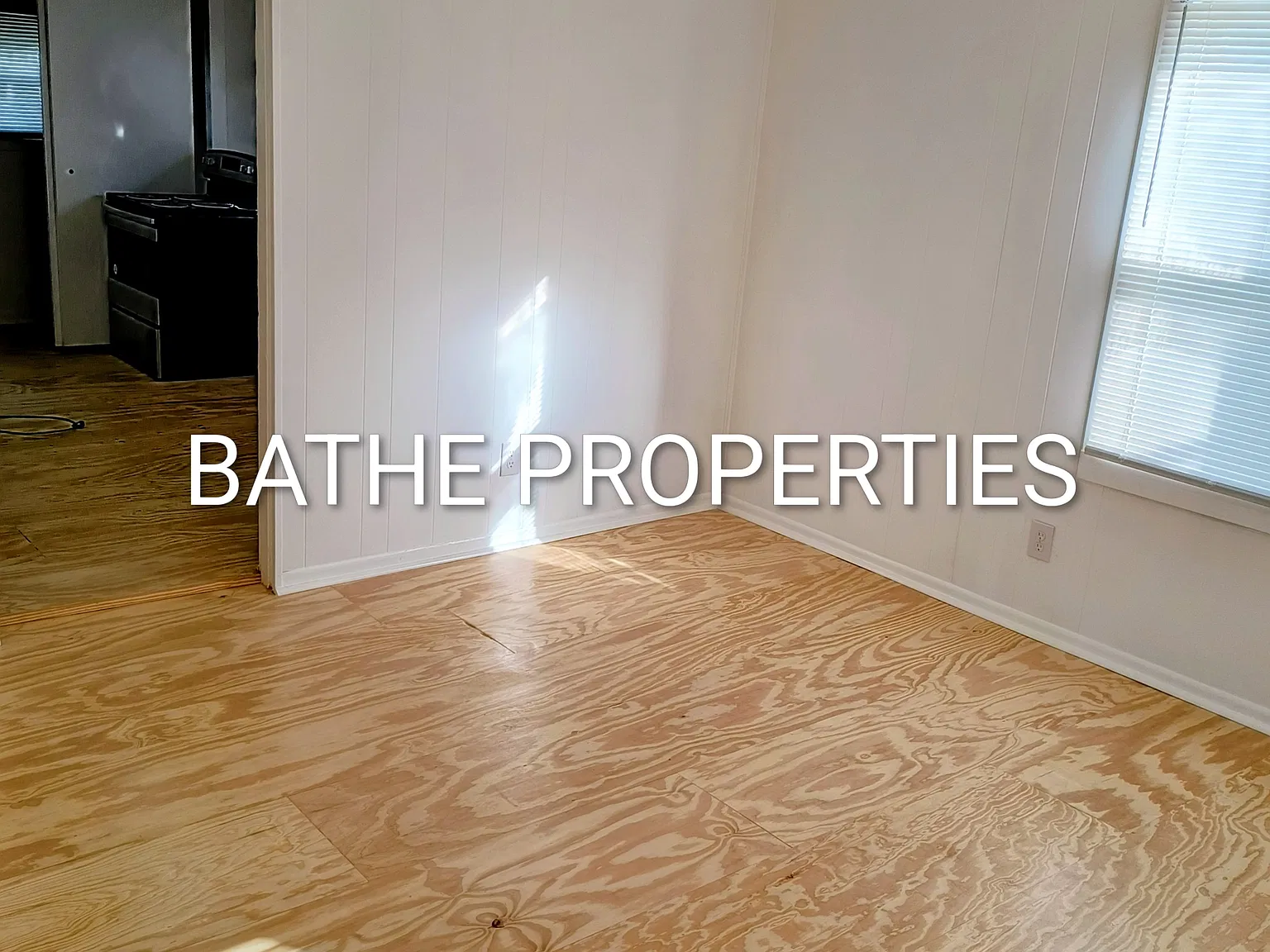 618 Barnard Ave — Photo 1