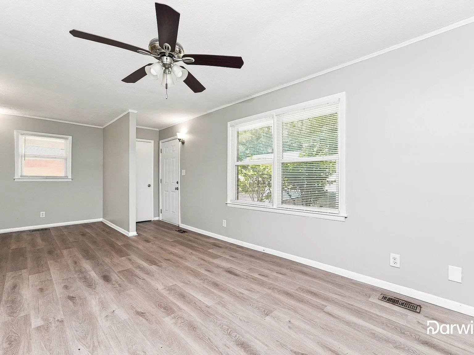 3 bed, 1.0 bath, 1092 sqft, $1,455 — Photo 4