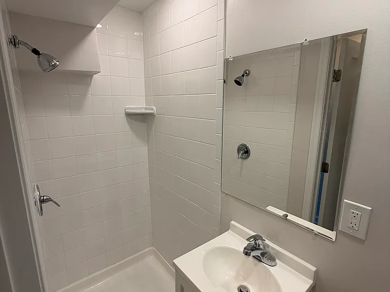 1018 King St #1 — Photo 4