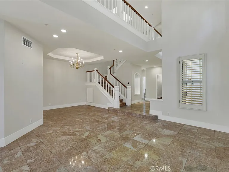 2468 Aquasanta — Photo 13