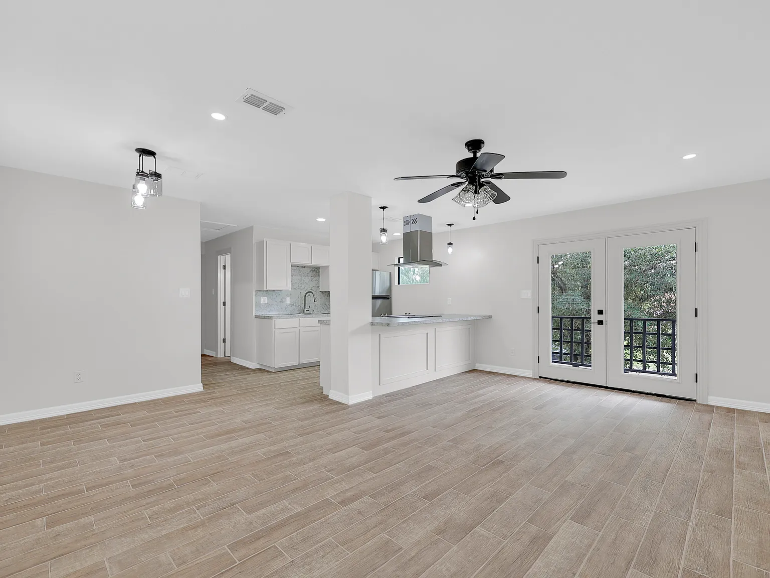 2 bed, $950 — Photo 3