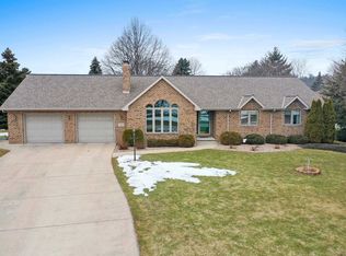 3113 Claymore Ln, New Franken, WI 54229