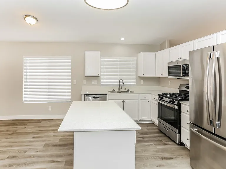 5429 Cliff Dancer St — Photo 6