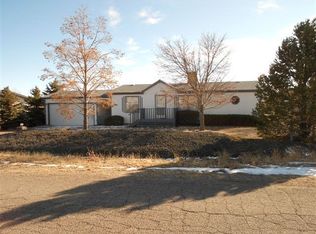 214 E Rolling Hills Dr, Pueblo West, CO 81007