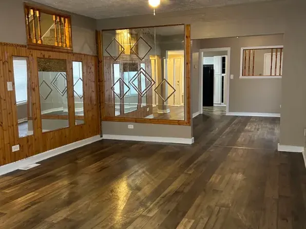 (undisclosed Address), Harvey, IL 60426