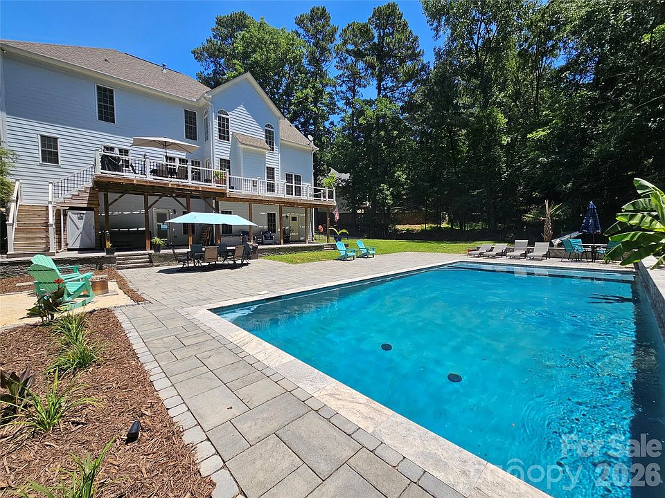 1st image of 11112 Broken Brook Way
