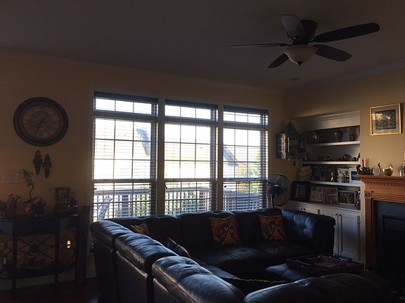 4th image of 3135 Woodsedge Dr