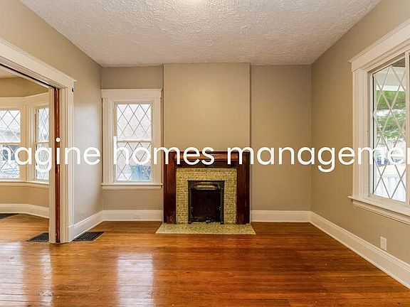 5th image of 3560 Larkspur Ave