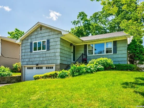 7 Wilafra Place, Northport, NY 11768