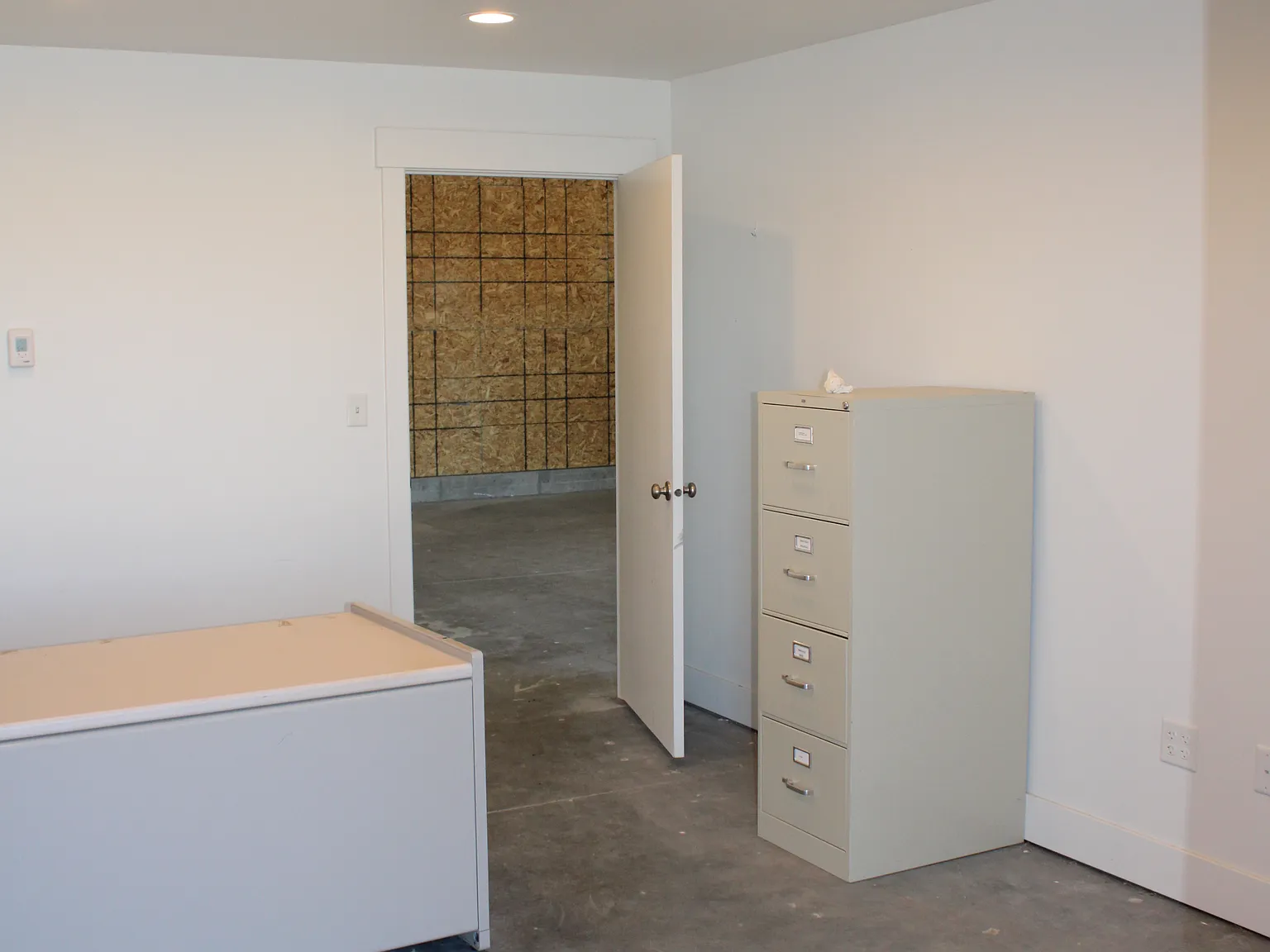 1 bed, 2500 sqft, $2,500 — Photo 4